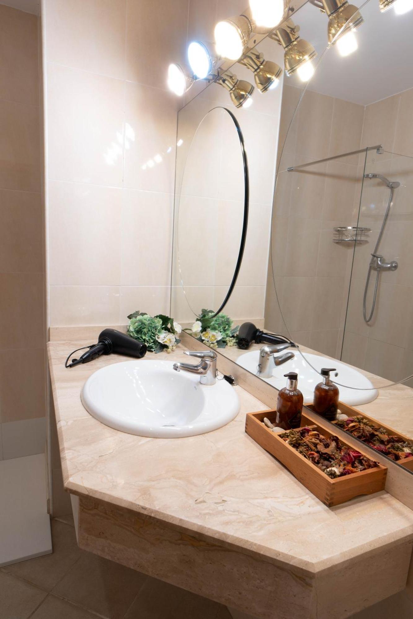 Enoturismo Celler Pinol Apartment Batea Exterior photo